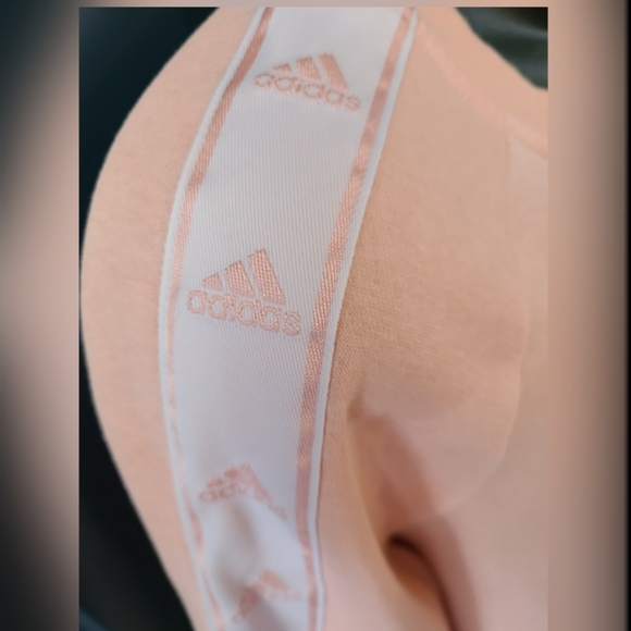 VINTAGE 80'S LOOK WOMEN'S ADIDAS SWEATSHIRT - Picture 6 of 7